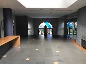 86 Rue De Paris, Orsay for lease Building Photo- Image 2 of 4