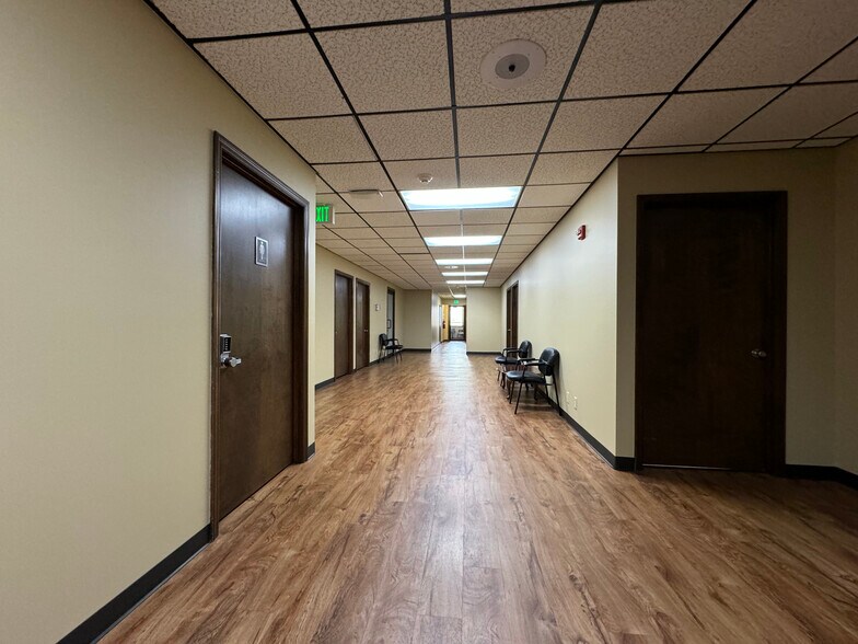 8396 Mississippi St, Merrillville, IN à louer - Photo intérieure - Image 2 de 16