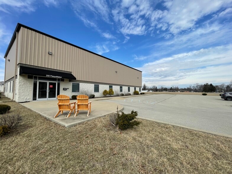 250 Business Park Dr, Fortville, IN for sale - Primary Photo - Image 1 of 11