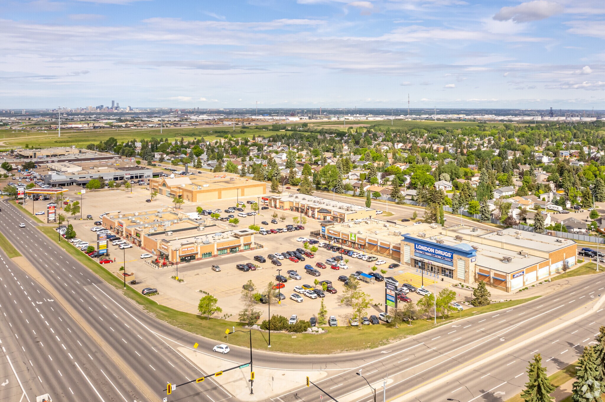 993 Fir St, Edmonton, AB for lease Primary Photo- Image 1 of 19