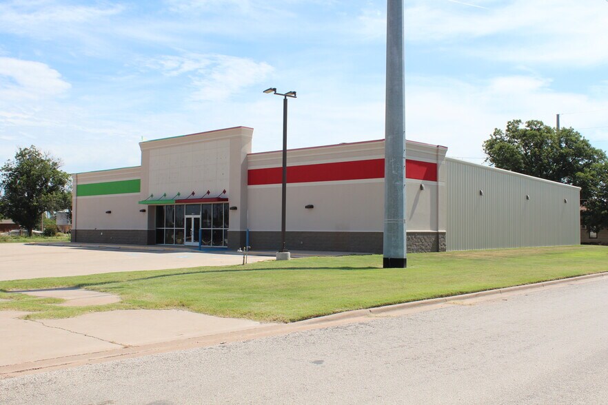 302 N Birch Ave, Munday, TX à vendre - Photo du bâtiment - Image 3 de 22