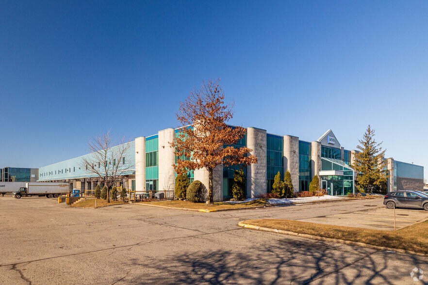 2125 23e Av, Montréal, QC for lease - Primary Photo - Image 1 of 5