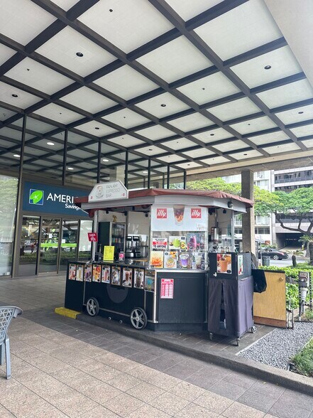 1600 Kapiolani Blvd, Honolulu, HI for lease - Building Photo - Image 1 of 2