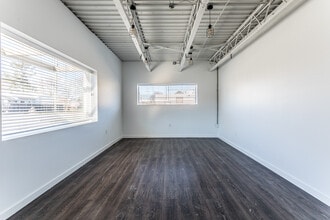 800 Hilton Rd, Ferndale, MI for lease Interior Photo- Image 2 of 2