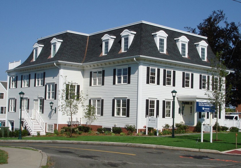 124 East Ave, Norwalk, CT à louer - Photo du bâtiment - Image 2 de 20
