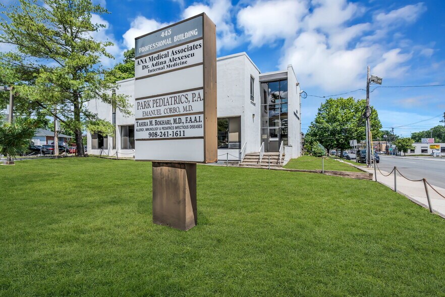 441-443 E Westfield Ave, Roselle Park, NJ à vendre - Photo du bâtiment - Image 3 de 10