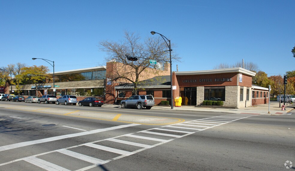 5875 N Lincoln Ave, Chicago, IL à louer - Photo du bâtiment - Image 1 de 5