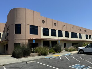 Plus de détails pour 715 Southpoint Blvd, Petaluma, CA - Industriel/Logistique à louer