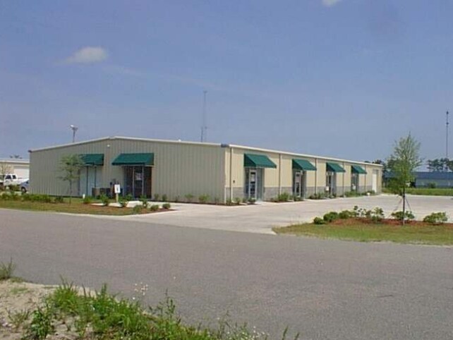 1717 Husted Rd, Conway, SC à louer - Photo du bâtiment - Image 2 de 4