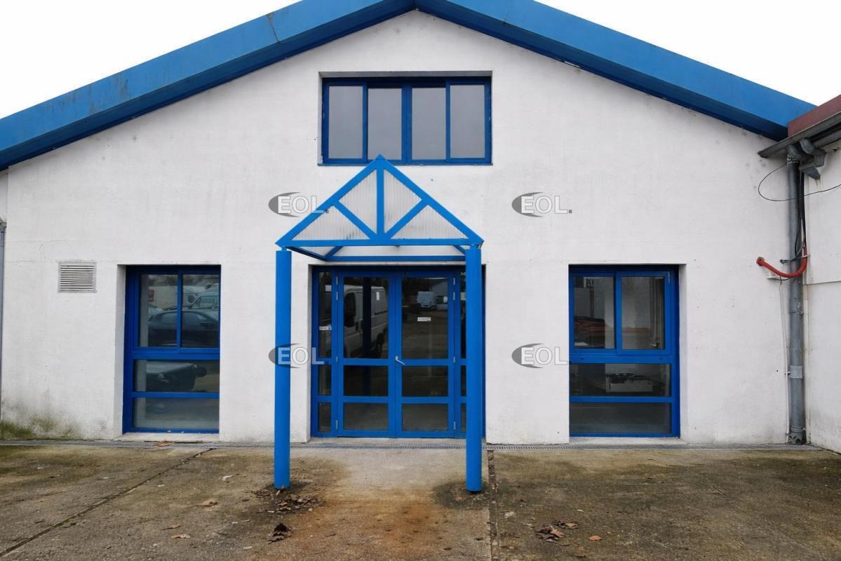 Flex in Choisy Le Roi for lease Building Photo- Image 1 of 8