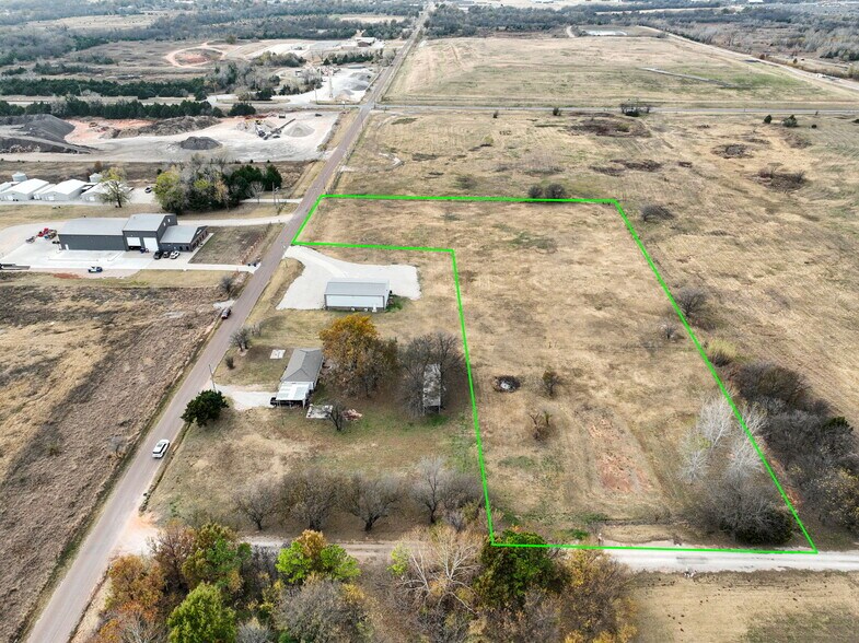 1719 16th Street, Newcastle, OK à vendre - Photo du bâtiment - Image 3 de 12