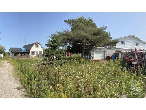 16904-18 Highway 7, Perth, ON à vendre - Photo du bâtiment - Image 3 de 6