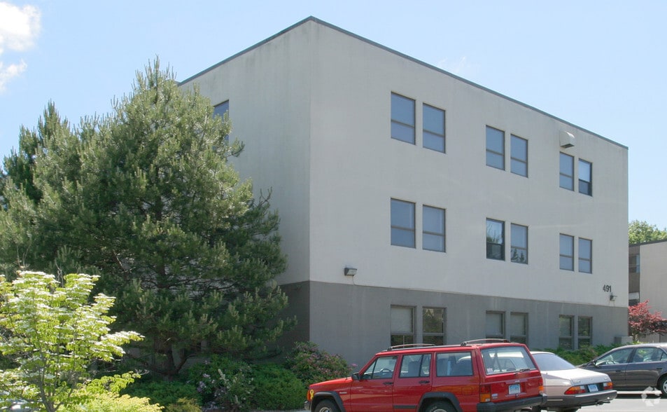 491 Gold Star Hwy, Groton, CT for lease - Building Photo - Image 3 of 7