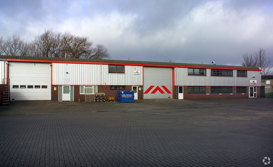 7 Wedgwood Rd, Bicester for lease - Building Photo - Image 2 of 10