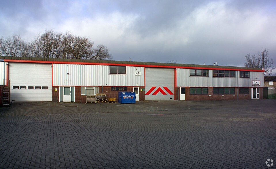 7 Wedgwood Rd, Bicester à louer - Photo du bâtiment - Image 2 de 10
