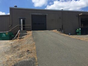 123 Union City Rd, Prospect, CT for lease Interior Photo- Image 2 of 11