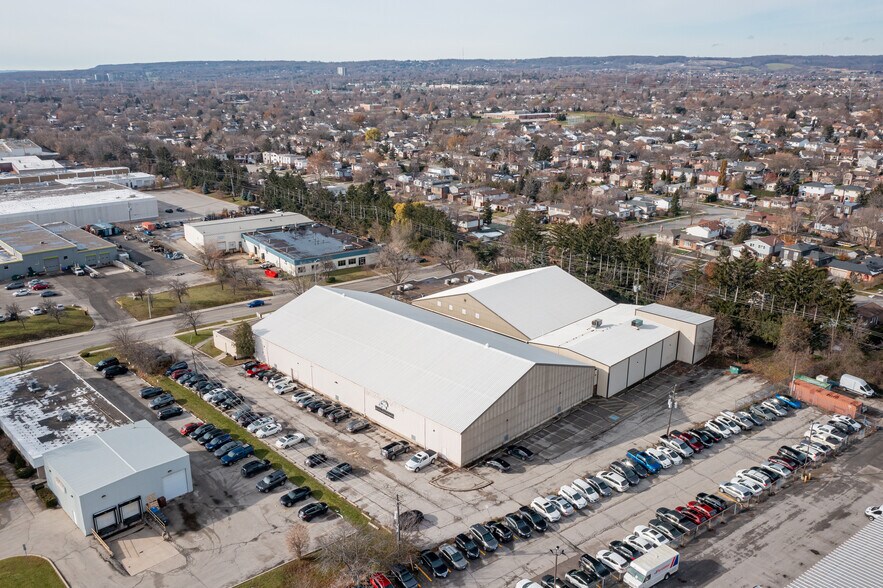 1233 Dillon Rd, Burlington, ON for sale - Building Photo - Image 1 of 1
