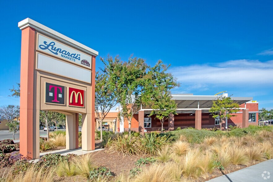 2699 Union Ave, San Jose, CA à louer - Photo du bâtiment - Image 1 de 5