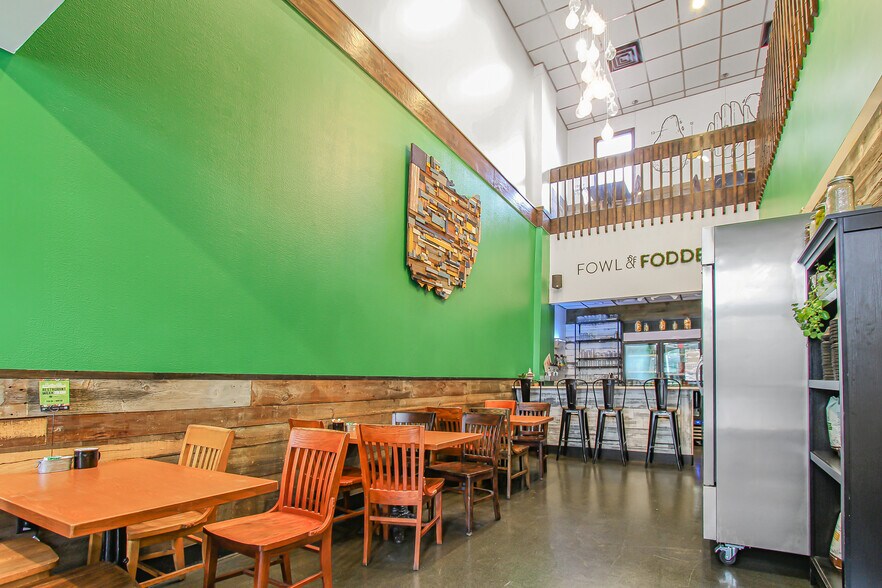 614 Adams St, Toledo, OH à louer - Photo du bâtiment - Image 3 de 9