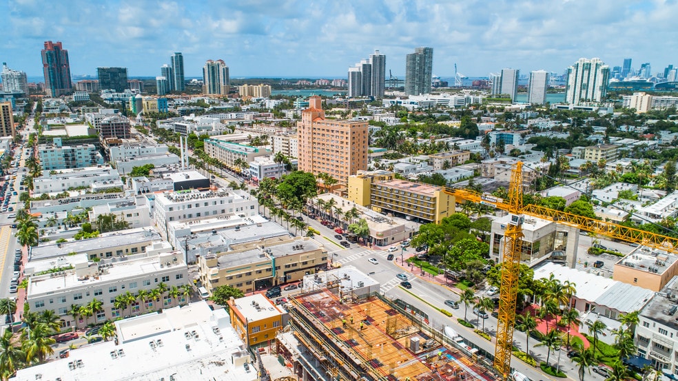 824-890 Washington Ave, Miami Beach, FL for lease - Aerial - Image 3 of 19
