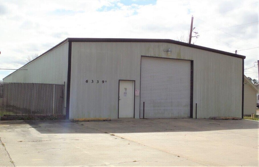 6339B E Opelousas St, Lake Charles, LA à louer - Photo du bâtiment - Image 2 de 8