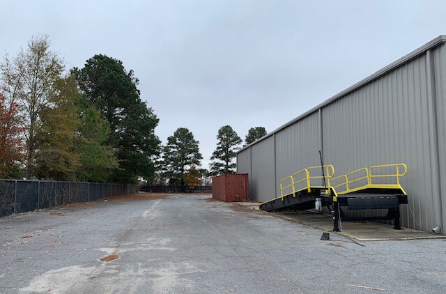 1055 Greenville Blvd SW, Greenville, NC for lease - Building Photo - Image 3 of 7
