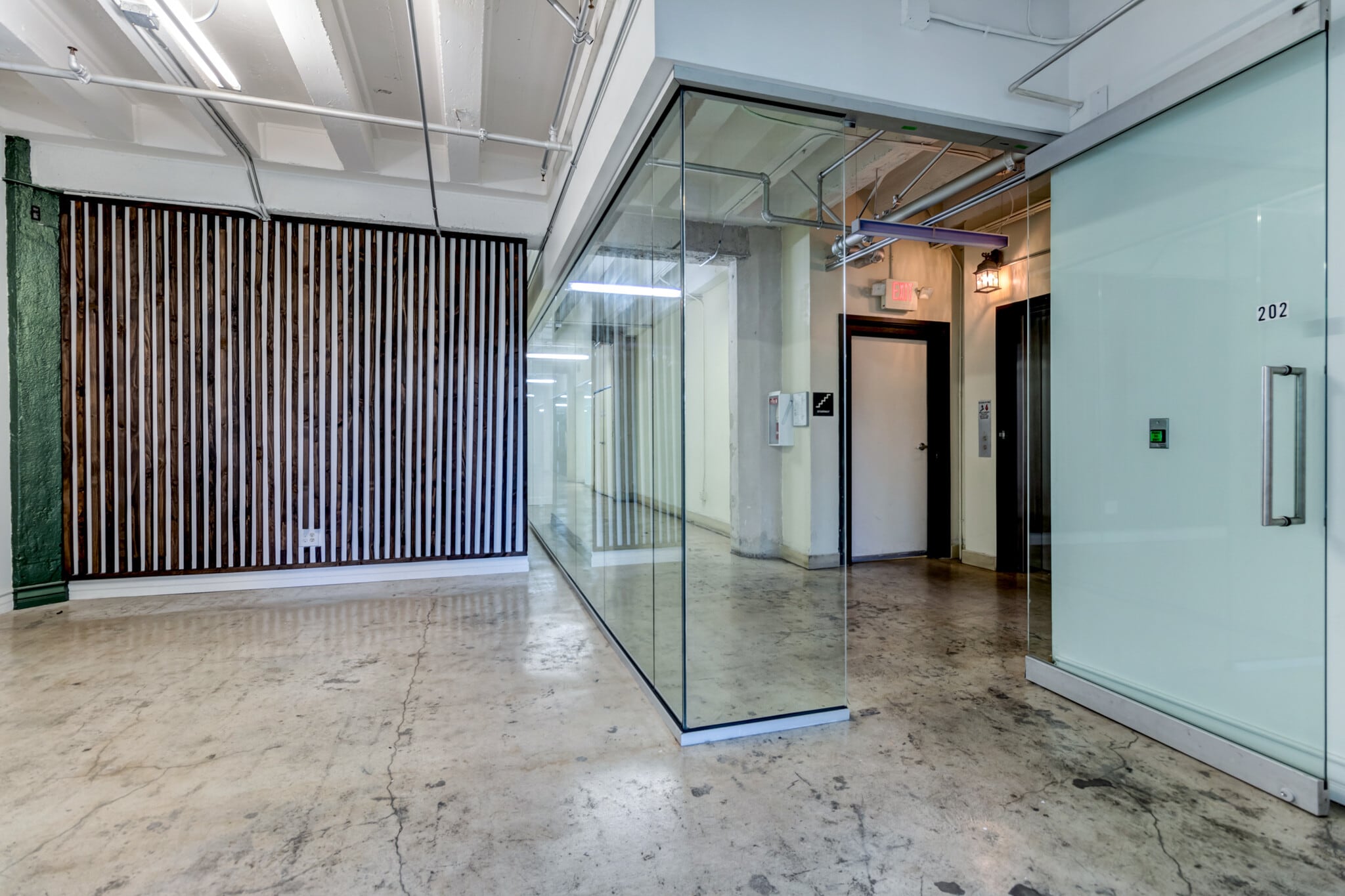 833 S Spring St, Los Angeles, CA for lease Interior Photo- Image 1 of 14