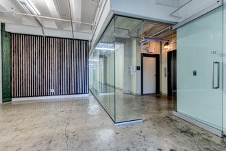833 S Spring St, Los Angeles, CA for lease Interior Photo- Image 1 of 14