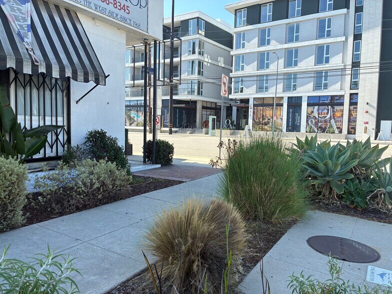 2450-2458 Overland Ave, Los Angeles, CA à louer - Photo du bâtiment - Image 3 de 3