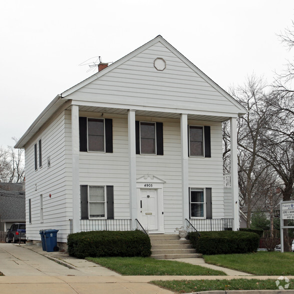 4905 Main St, Downers Grove, IL à vendre - Photo principale - Image 1 de 1