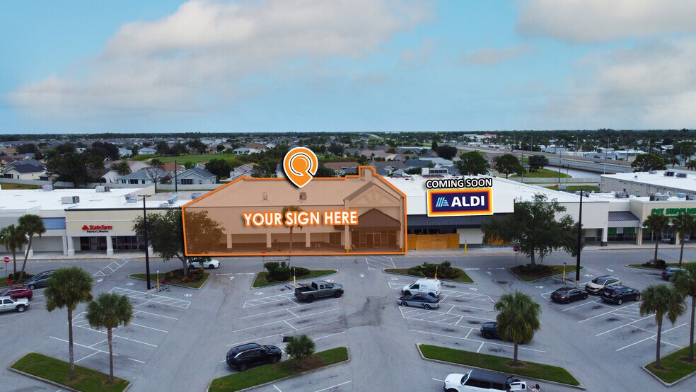 1928-2000 Kings Hwy, Port Charlotte, FL à louer - Photo du bâtiment - Image 1 de 2