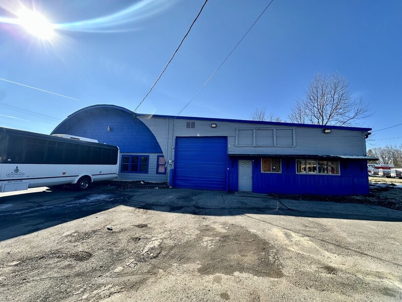 3405 N East St, Lansing, MI for sale - Building Photo - Image 1 of 7