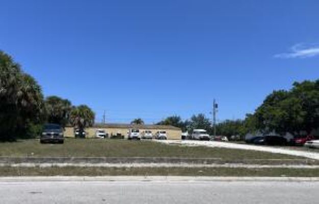 534 S 5th St, Fort Pierce, FL for sale - Building Photo - Image 3 of 5