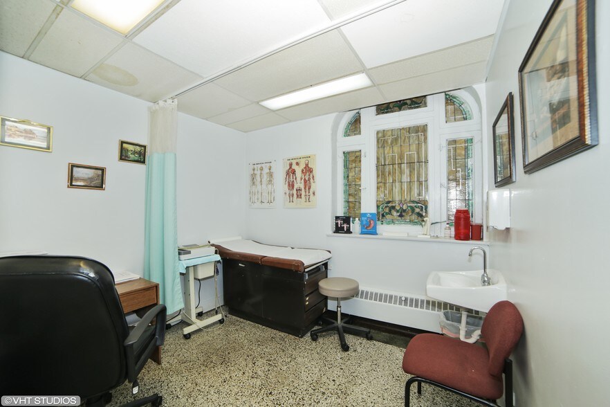 2611 S Lawndale Ave, Chicago, IL à vendre - Photo intérieure - Image 3 de 10