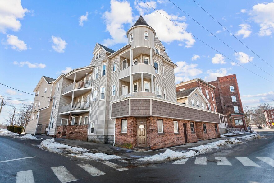 951-953 Bank St, Waterbury, CT à vendre - Photo du bâtiment - Image 2 de 4