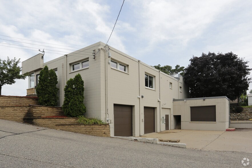 7101-7103 NE Highway 65, Fridley, MN à louer - Photo du bâtiment - Image 3 de 16