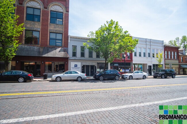 Plus de détails pour 114 Putnam St, Marietta, OH - Commerce de détail à louer