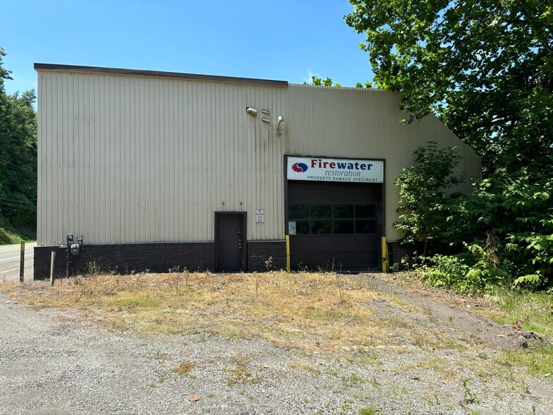 239 River Rd, Warwood, WV à vendre - Photo du bâtiment - Image 3 de 11