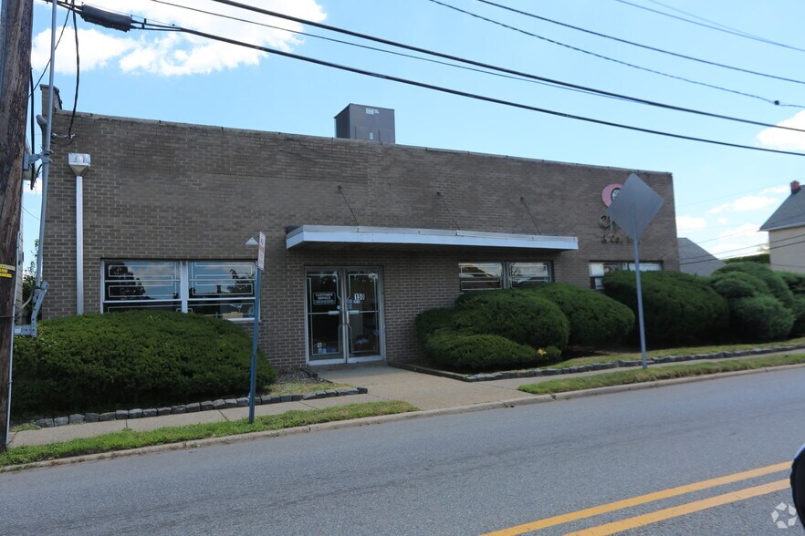 150 Green St, Hackensack, NJ à louer - Photo du bâtiment - Image 2 de 4