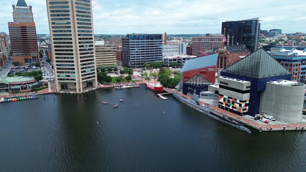 500 E Pratt St, Baltimore, MD à louer - Vidéo sur l’inscription commerciale - Image 2 de 19