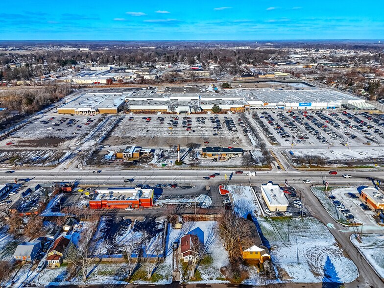 1788-1850 W Michigan Ave, Jackson, MI for lease - Building Photo - Image 2 of 7