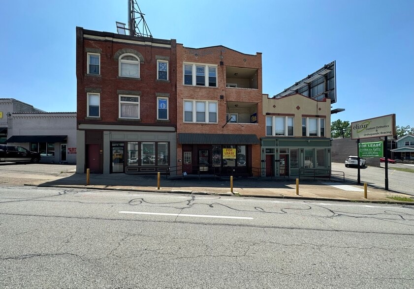 3528 Boulevard of the Allies, Pittsburgh, PA for lease - Building Photo - Image 2 of 2