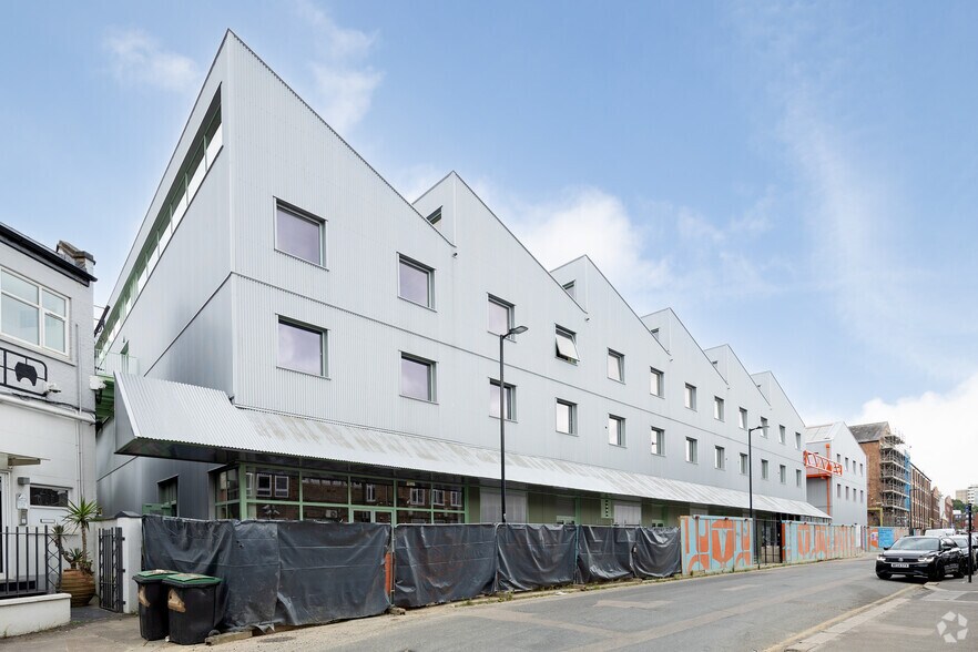 108 Vale Street, Londres à louer - Photo du bâtiment - Image 2 de 2