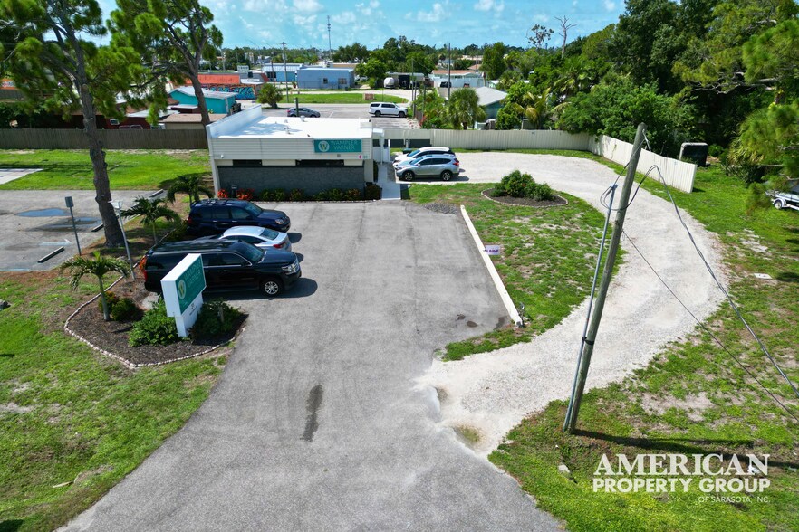 31 W Green St, Englewood, FL à louer - Photo du bâtiment - Image 1 de 15