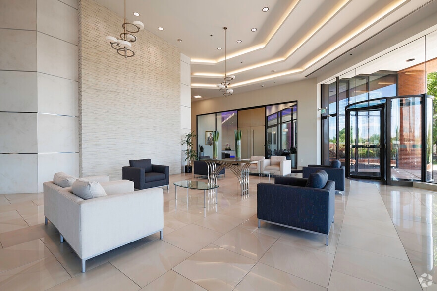 3981 S 700 E, Salt Lake City, UT for lease - Lobby - Image 2 of 12