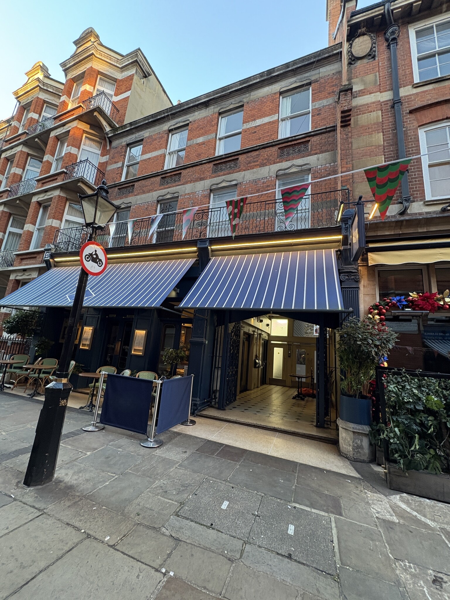 47 Kensington Ct, London for lease Primary Photo- Image 1 of 15