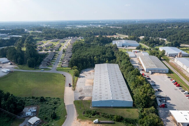 Plus de détails pour 444 Bear Creek Cutoff Rd, Tuscaloosa, AL - Industriel à louer