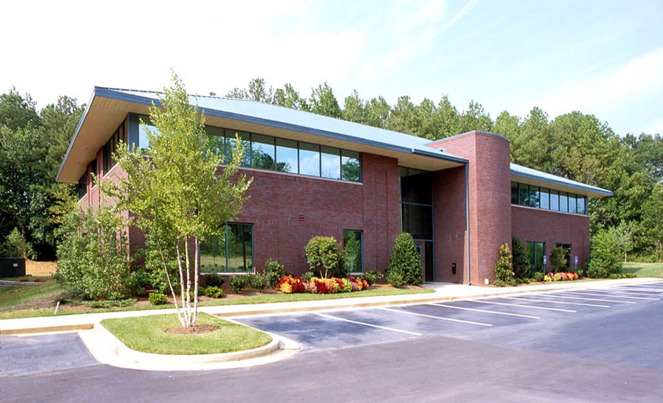 219 Roswell St, Alpharetta, GA à louer - Photo du bâtiment - Image 2 de 14