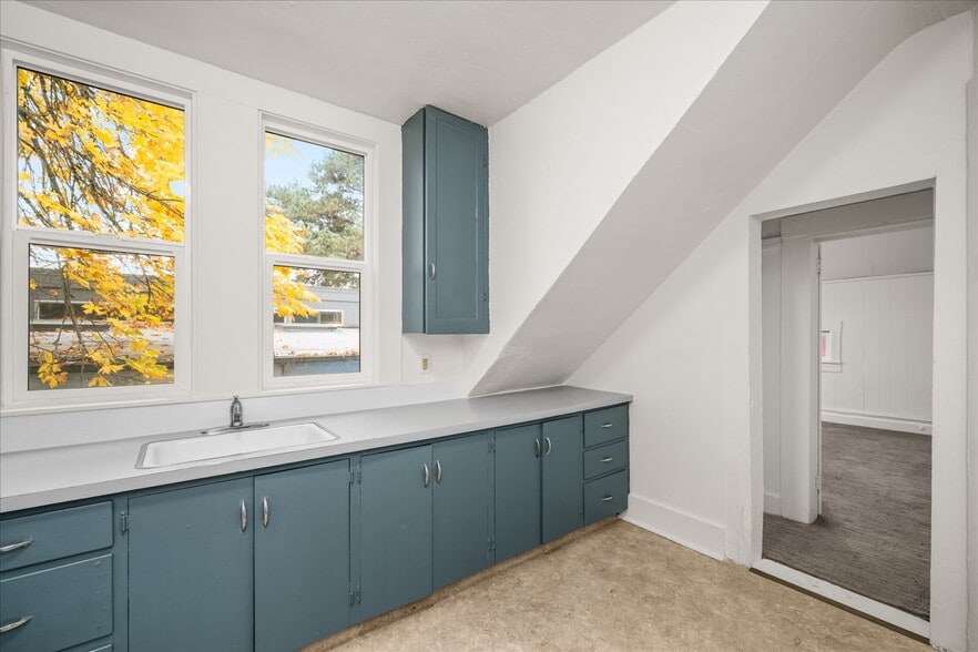 527 Monroe St, Eugene, OR for sale - Building Photo - Image 3 of 20