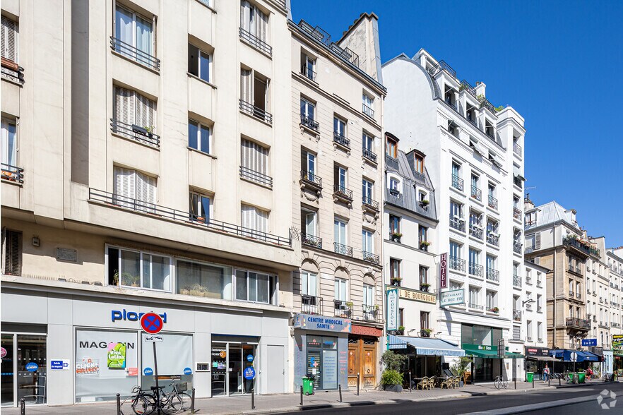 13 Rue Du Faubourg Saint-Martin, Paris à vendre - Photo du bâtiment - Image 1 de 2